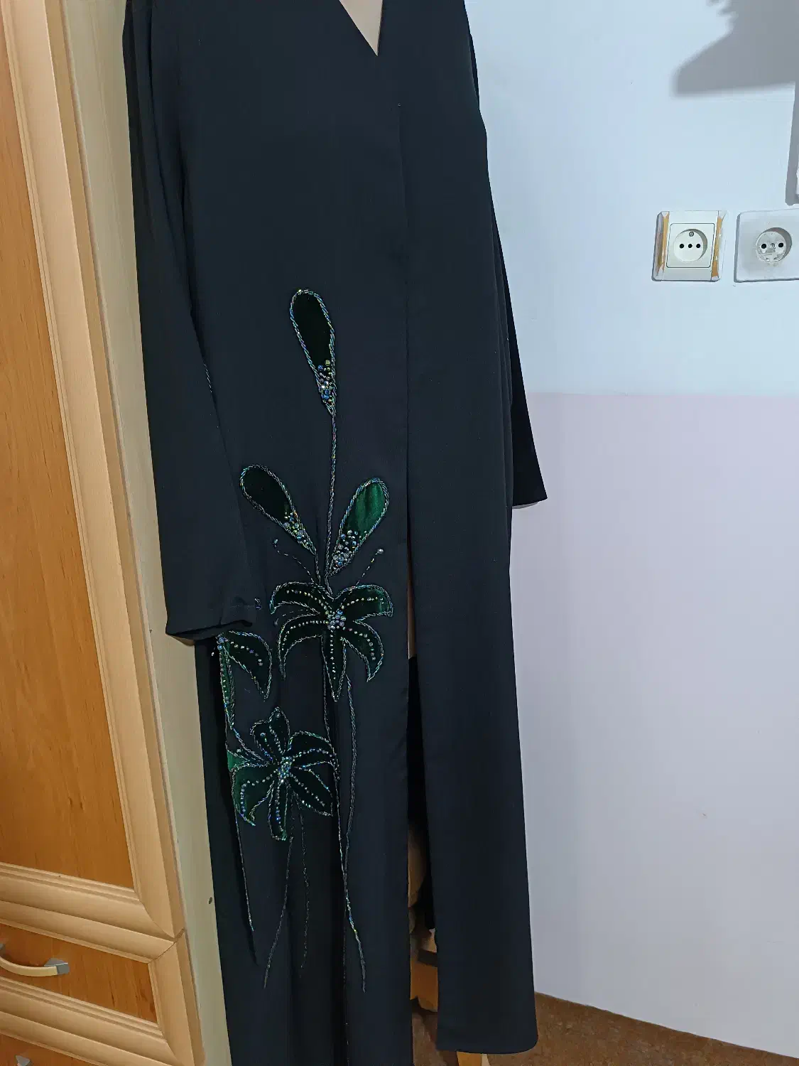 عبا و کت های جواهردوزی|لباس|مشهد, مصلی (کارمندان اول)|دیوار