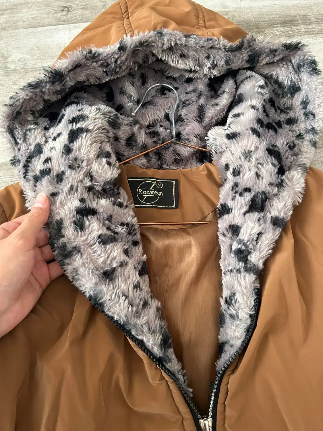 کاپشن دخترونه|لباس|اقبالیه, |دیوار