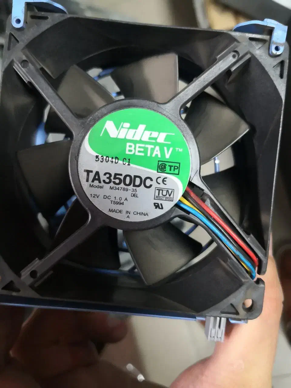 فن ۱۲ ولت نیدک|قطعات و لوازم جانبی رایانه|اصفهان, شهرک امام زمان|دیوار