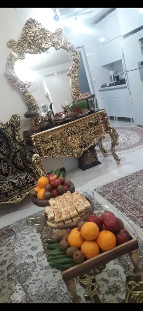 ویترین و اینه و کنسول و دراور ۴ کشو چوب راش|بوفه، ویترین، کنسول|تهران, مسعودیه|دیوار