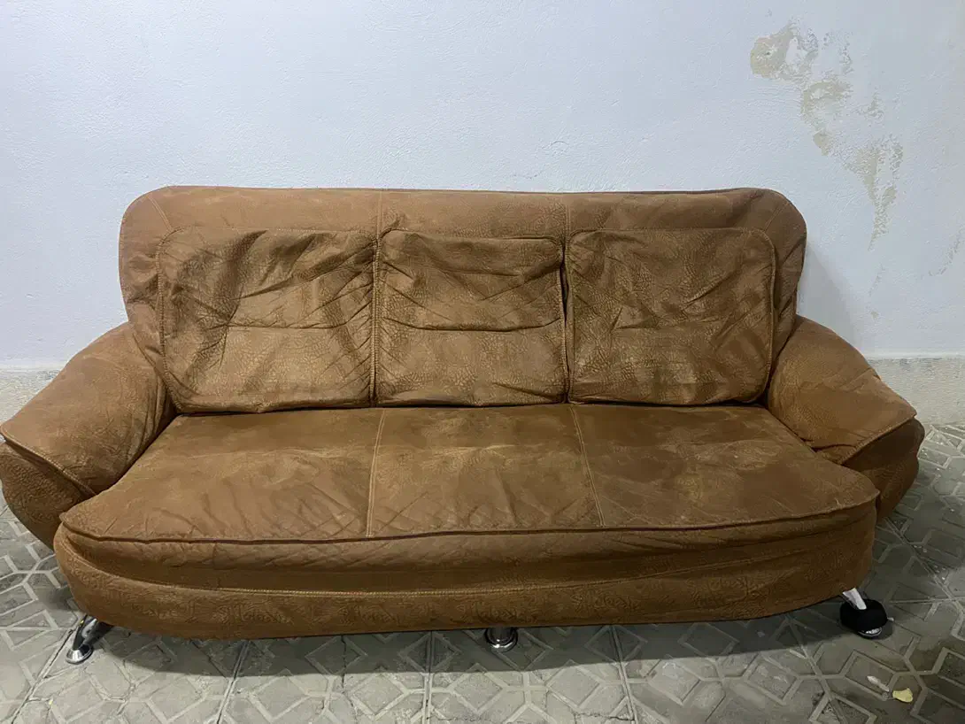 مبل ۷ نفره ترک بدون پارگی و خرابی|مبلمان خانگی و میز عسلی|پردیس, فاز ۳|دیوار