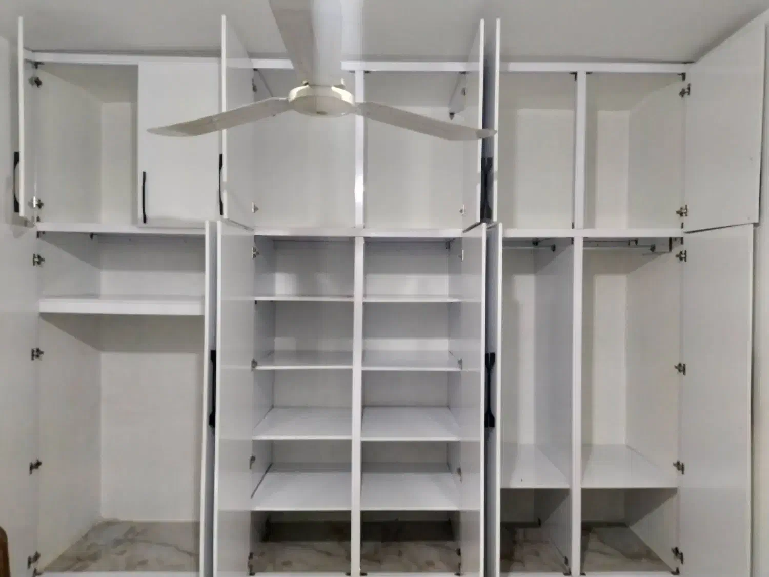 تعمیرات و نصب کابینت و کمد دیواری|خدمات پیشه و مهارت|کارون, |دیوار