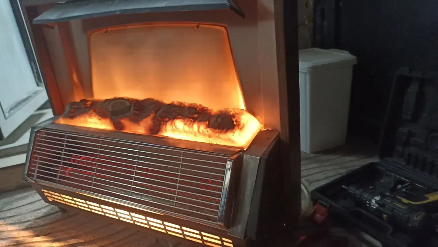 بخاری برقی شومینه نایاب|بخاری، هیتر، شومینه|ری, شهادت|دیوار