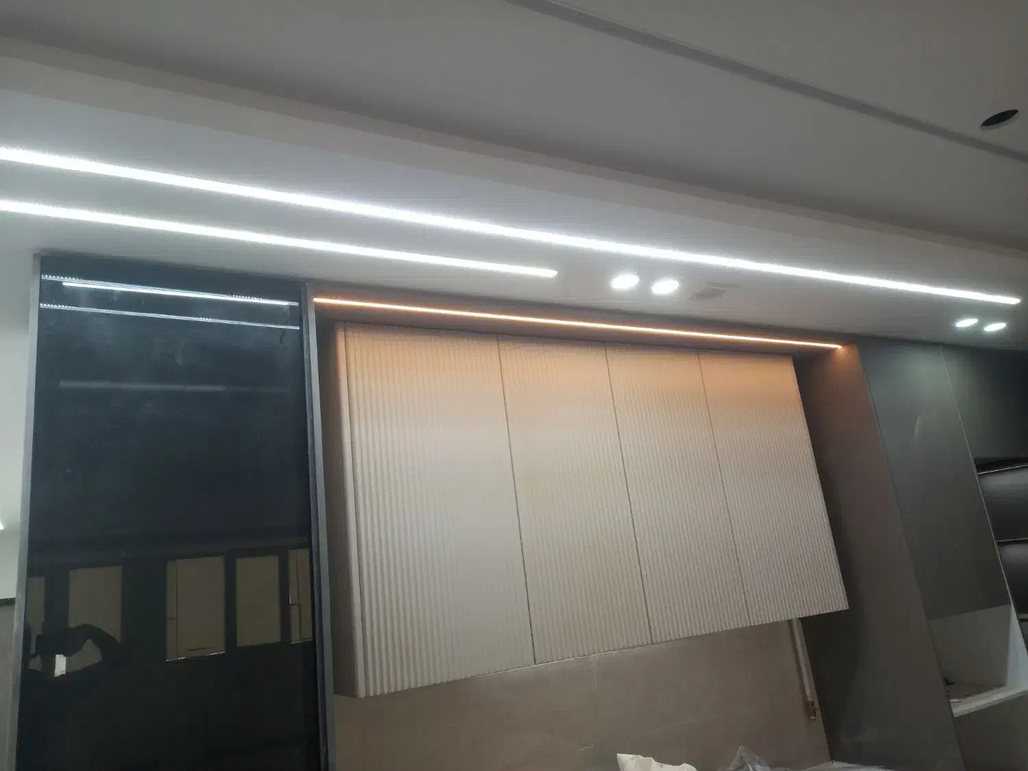 برقکاری و سیم کشی.|خدمات پیشه و مهارت|دزفول, |دیوار