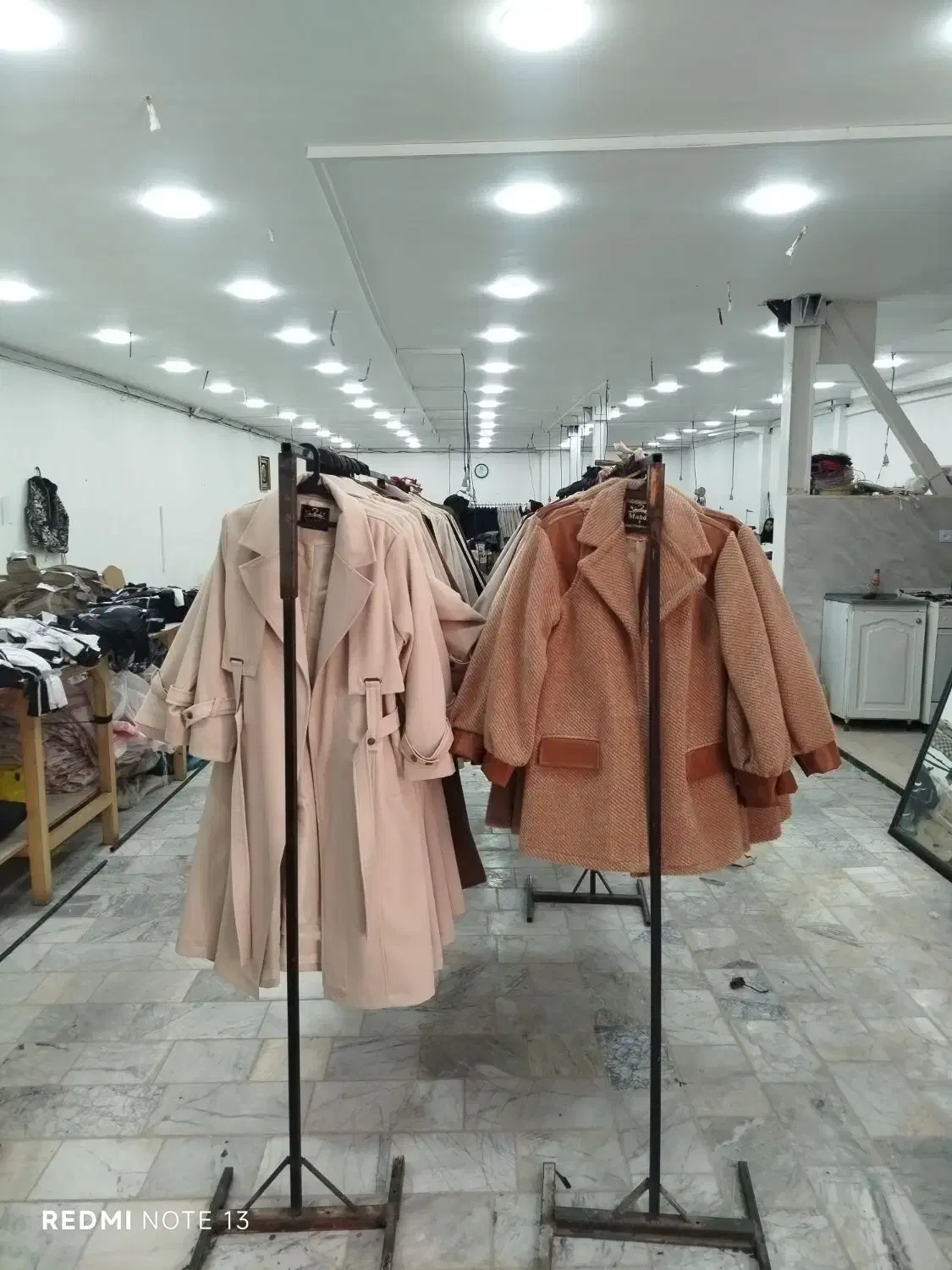 تولیدی مانتو و پالتو|استخدام صنعتی، فنی، مهندسی|بروجرد, |دیوار