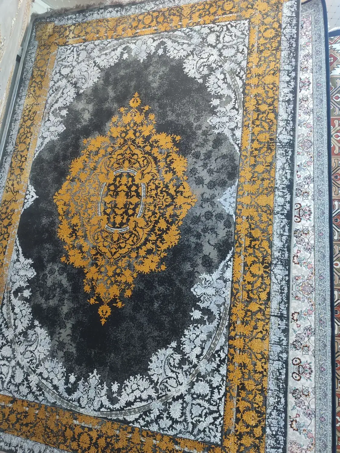 فرش۷۰۰شانه تراکم ۲۵۵۰|فرش|تربت‌حیدریه, مظفریه|دیوار