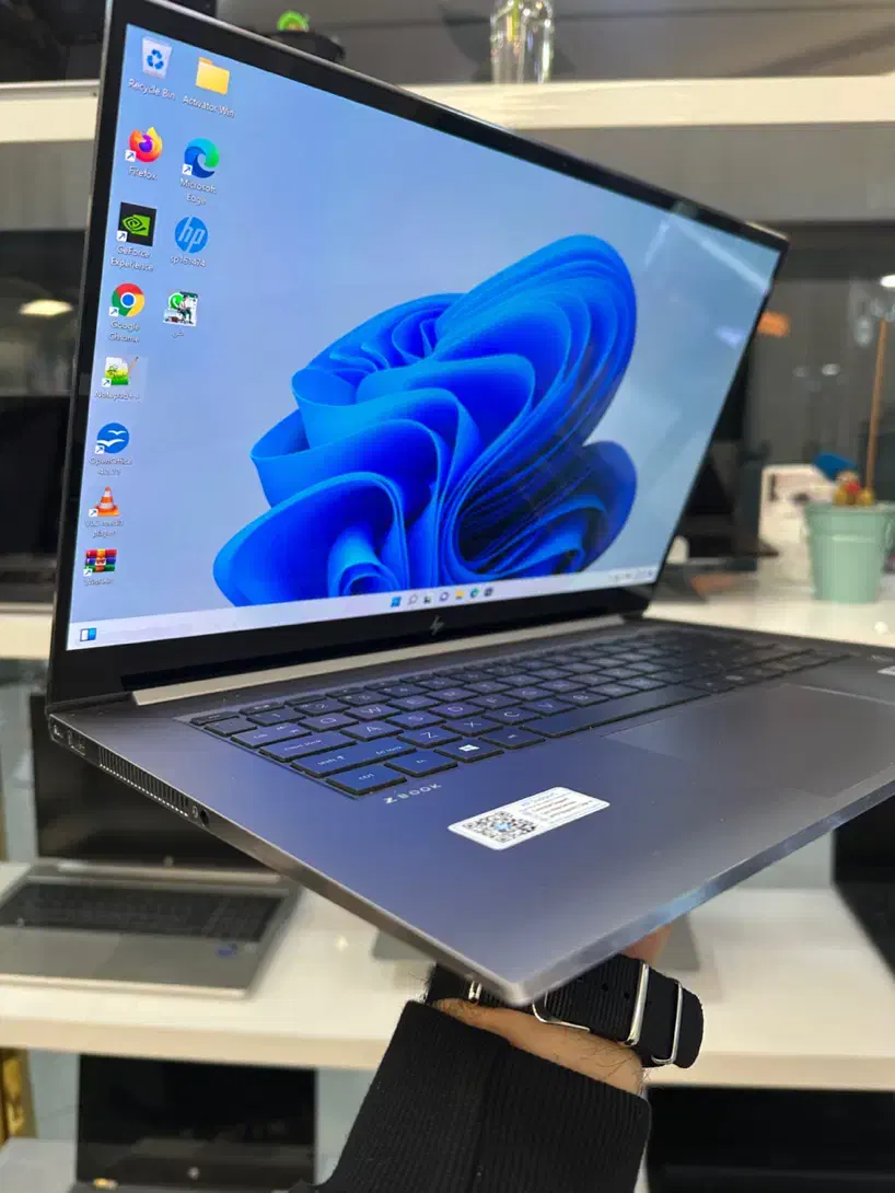 لپتاپ HP‌ مدل Zbook Firefly|رایانه همراه|شیراز, ملاصدرا|دیوار