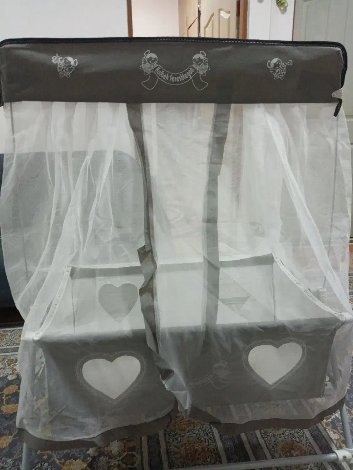 گهواره|تخت و صندلی بچه|طاهرگوراب, |دیوار