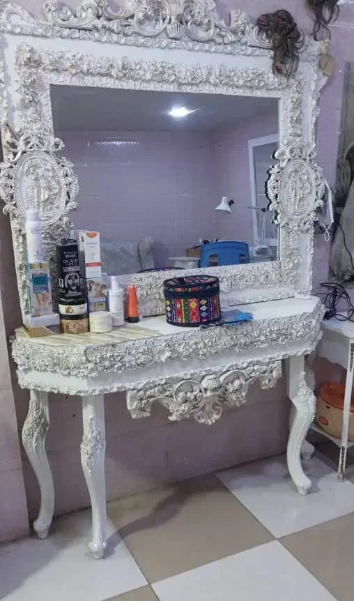 آینه کنسول|آرایشگاه و سالن‌های زیبایی|دهلران, |دیوار