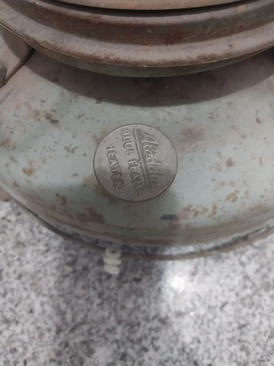 علاالدین قدیمی|کلکسیون اشیاء عتیقه|تهران, دستغیب|دیوار