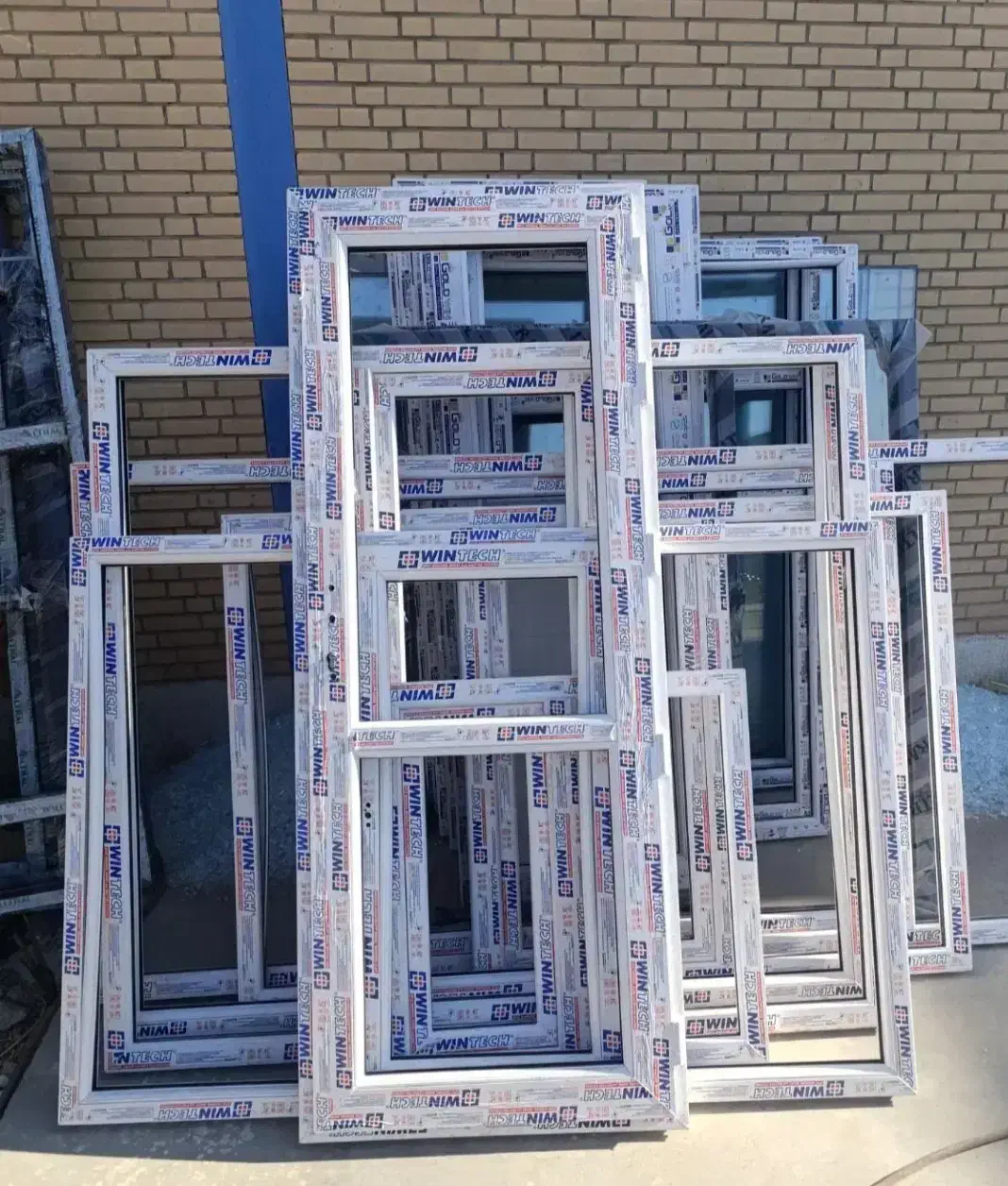 کارگر وارد یا نیمه وارد برای کارگاه درب و پنجره|استخدام معماری، عمران و ساختمانی|چهاردانگه (تهران), |دیوار