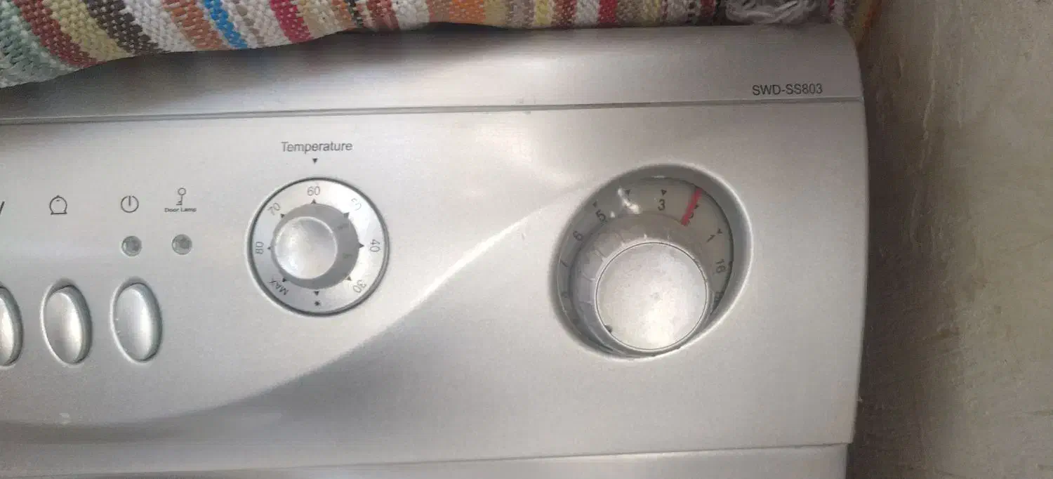 لوازم خانگی(لباسشویی و روشنایی)|ماشین لباسشویی و خشک‌کن لباس|اهر, |دیوار