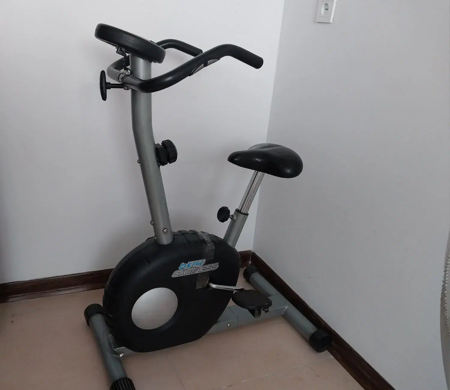 فروش یا معاوضه دوچرخه ثابت|تجهیزات ورزشی|سیرجان, |دیوار