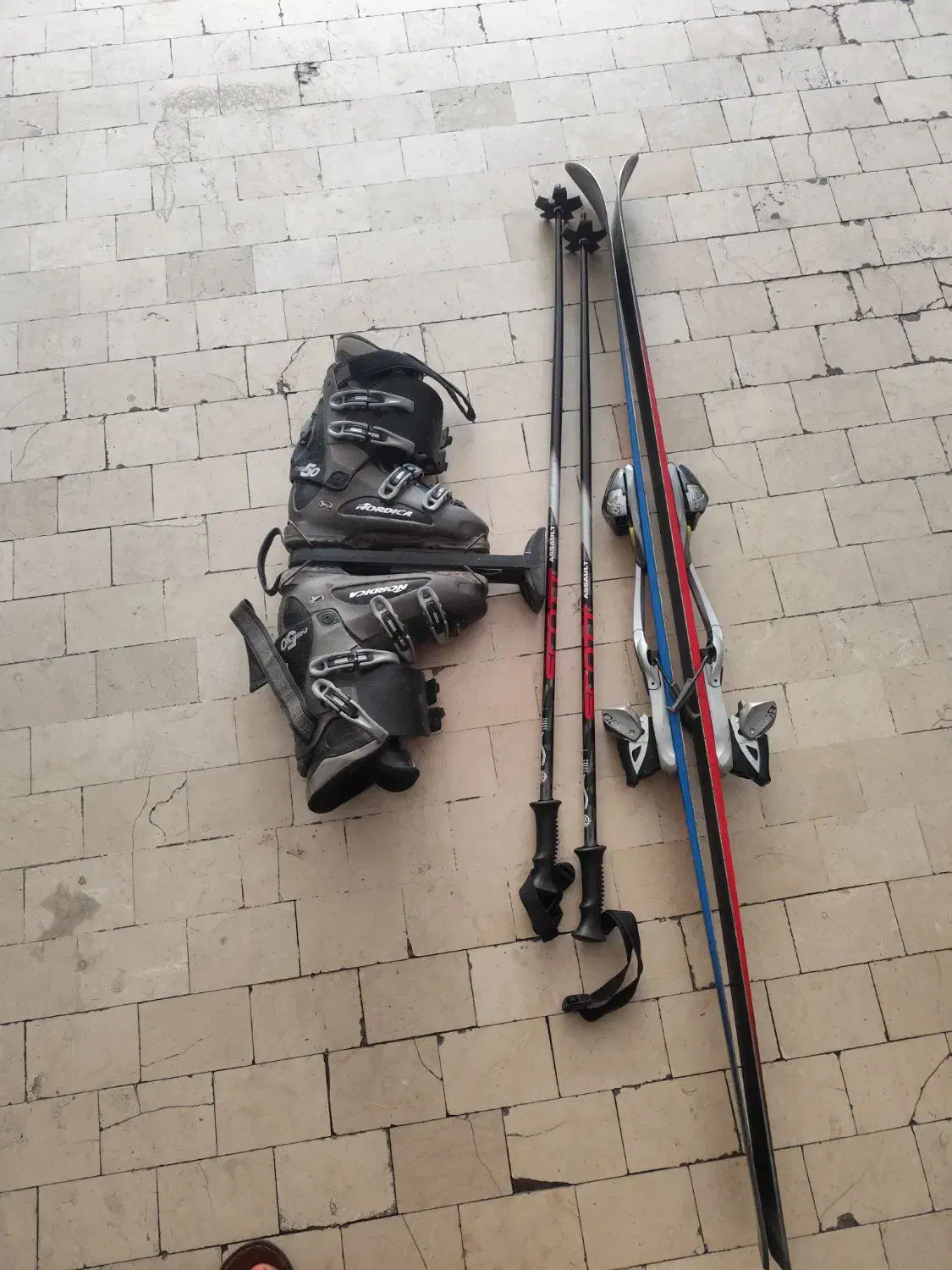 اسکی Salomonو چوب اسکی Assault بوت Nordica|ورزش‌های زمستانی|تهران, الهیه|دیوار