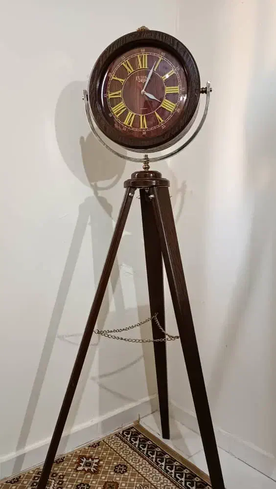 ساعت|ساعت دیواری و تزئینی|پرند, فاز ۶|دیوار