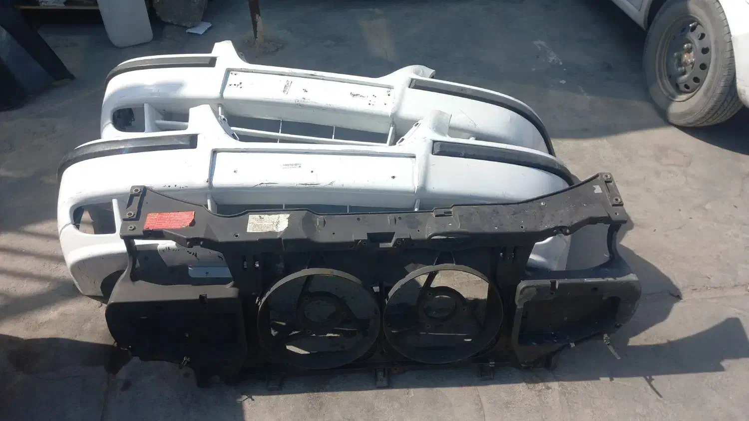 سپر سمند طرح لبخند و سینی فن سمند 405 سپر پارس|قطعات یدکی و لوازم جانبی|شیراز, سعدیه جنوبی|دیوار