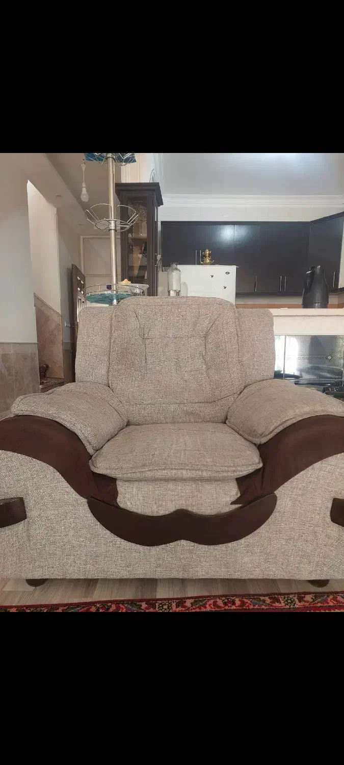 یکدست مبل راحتی هفت نفره با کاور|مبلمان خانگی و میز عسلی|مرند, |دیوار