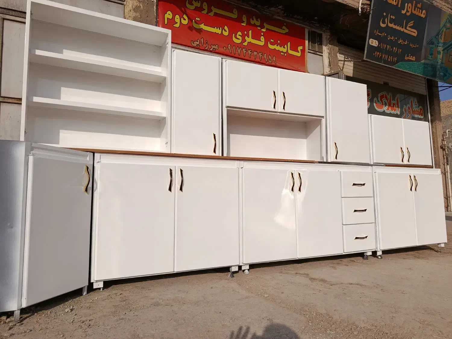 کابینت فلزی دست دوم ورق۷۰تمیز مرتب در حد صفر|مصالح و تجهیزات ساختمان|شیراز, ماه فیروزان|دیوار