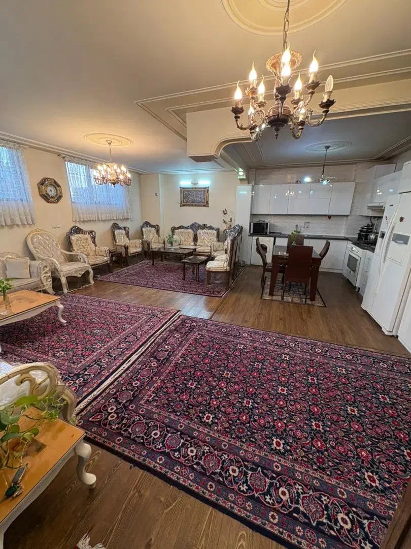 آپارتمان۱۱۷متر/۳خواب/۲برنور/طبقه۲/خ شهدای خواجو|فروش آپارتمان|اصفهان, خواجو|دیوار