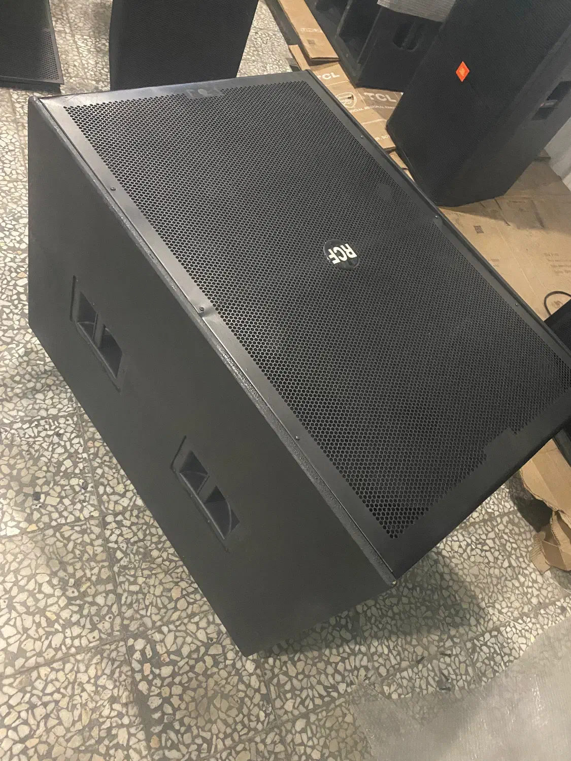 ساب دبل ۱۸ اینچ پسیوRCF|سیستم صوتی خانگی|چالوس, |دیوار