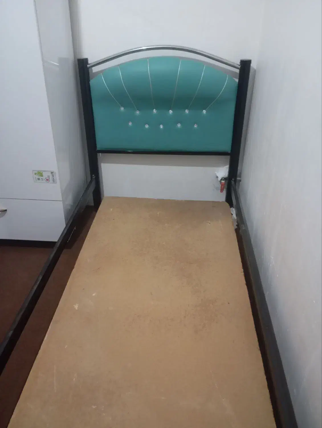 ۲ عدد تختواب یک نفره بازیزه|تخت و سرویس خواب|خوی, |دیوار