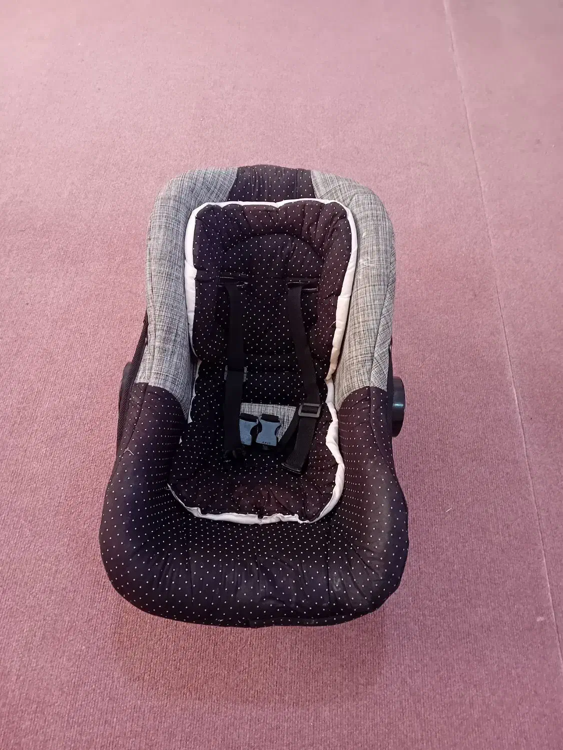 کریر و گهواره|تخت و صندلی بچه|خلخال, |دیوار