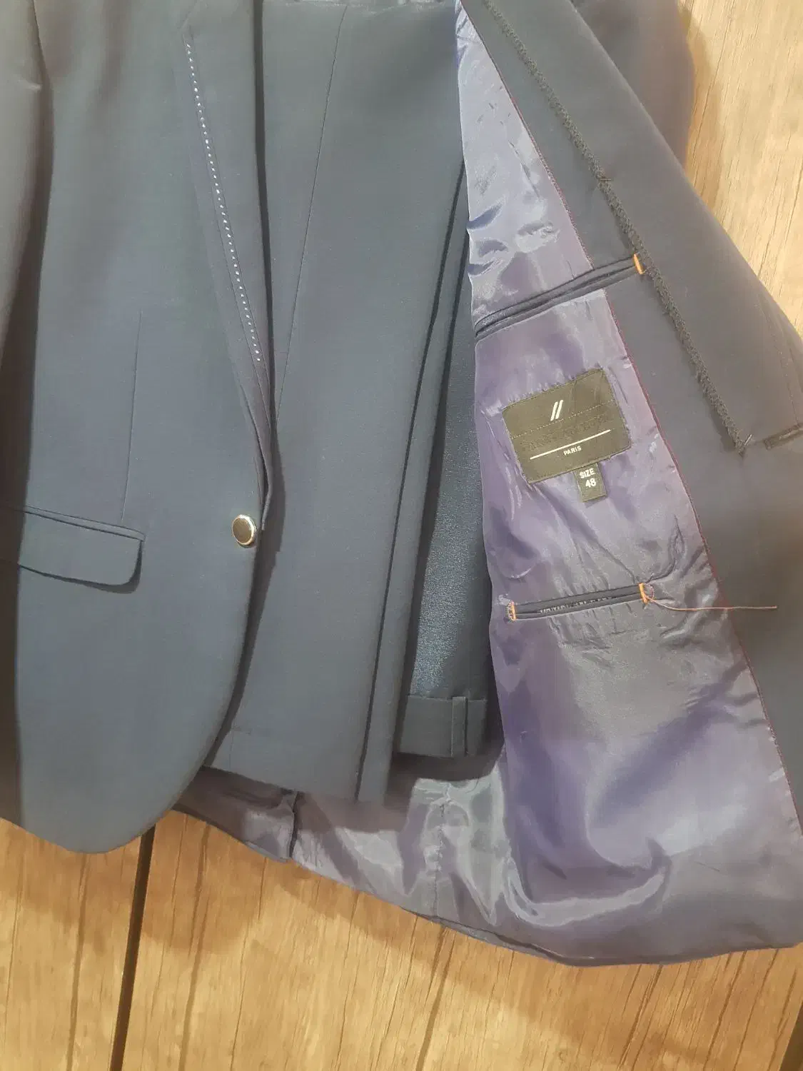 کت شلوار|لباس|فولادشهر, C4|دیوار