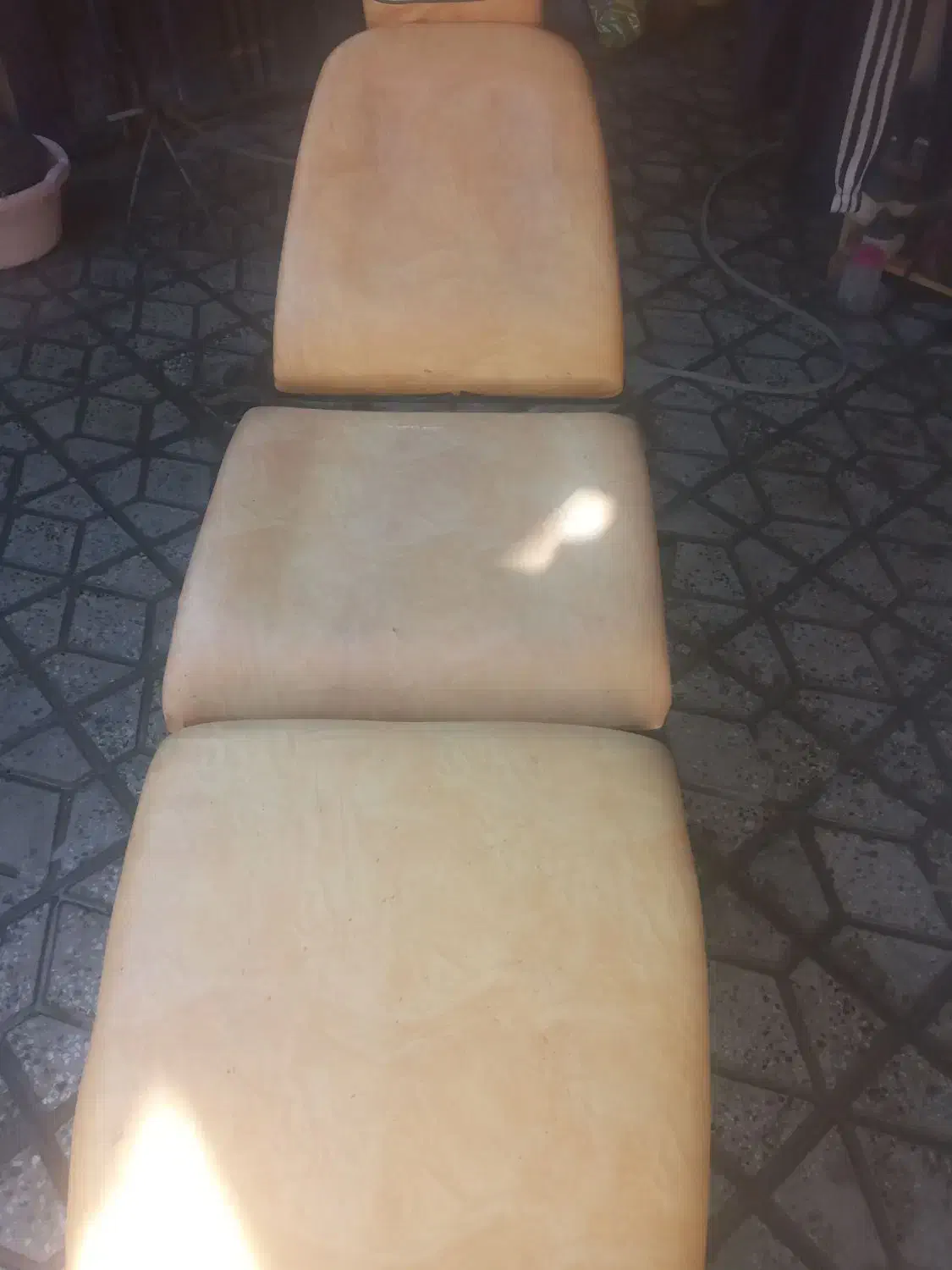 صندلی آرایشگاه|آرایشگاه و سالن‌های زیبایی|بروجرد, |دیوار