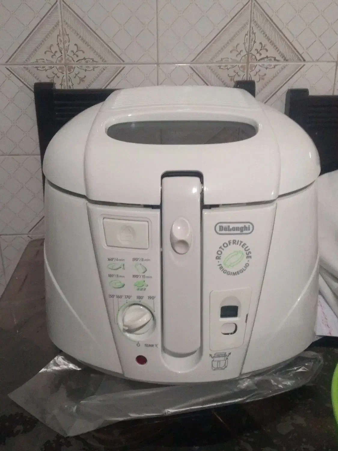 سرخ کنDelongi دولیتری ساخت ایتالیا و رومانی|سایر لوازم برقی|همدان, |دیوار