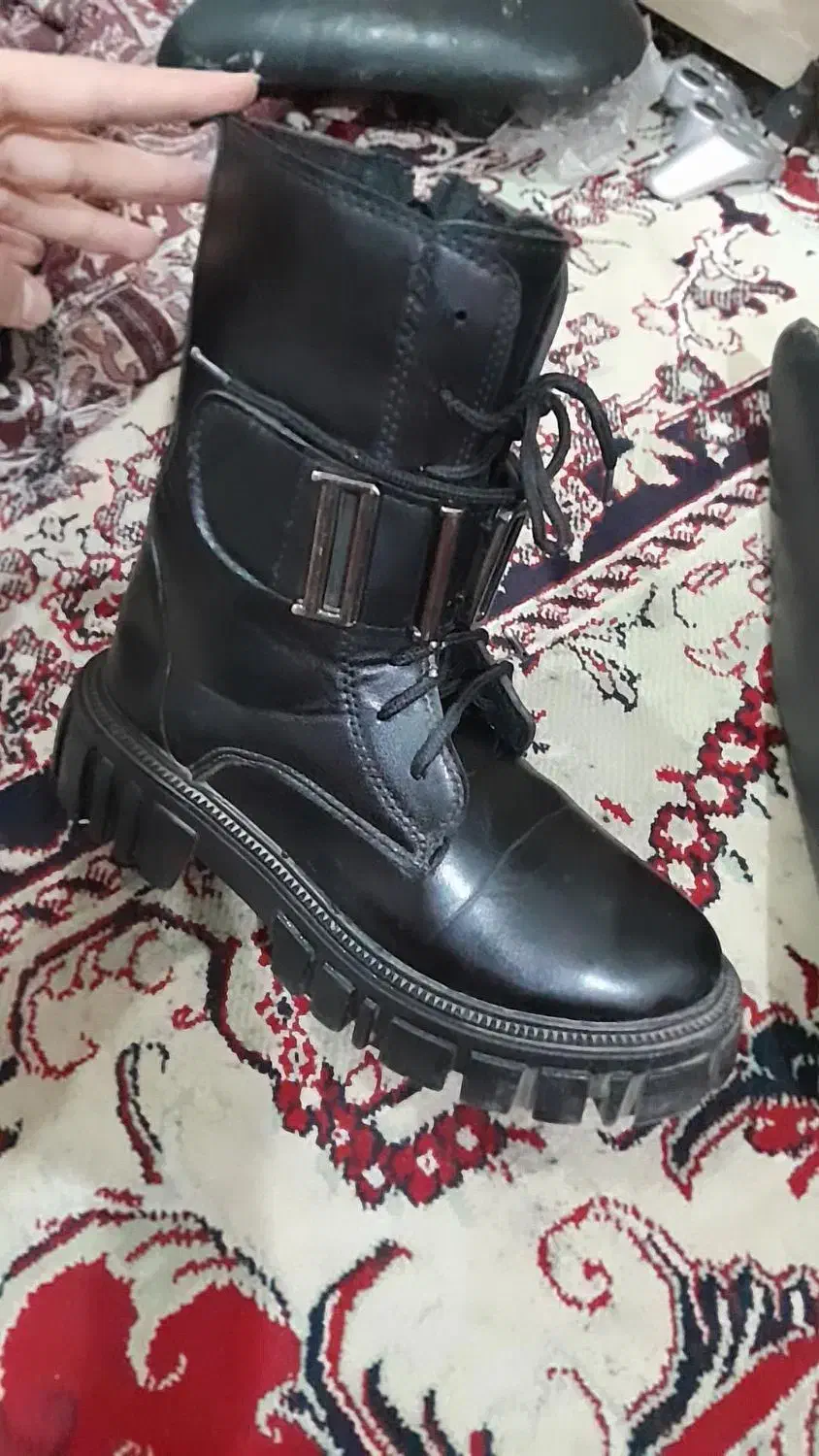 نیم بوت سایز40 نو|کیف، کفش، کمربند|خرمآباد, |دیوار