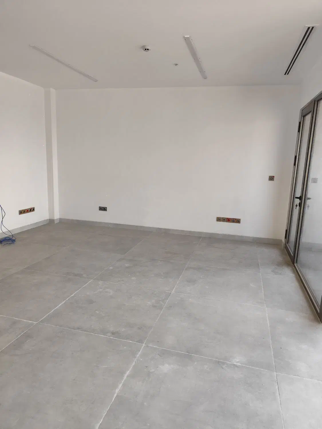 فروش واحد تجاری نوساز / ساختمان روما|فروش دفتر کار، اتاق اداری، مطب|بوشهر, |دیوار