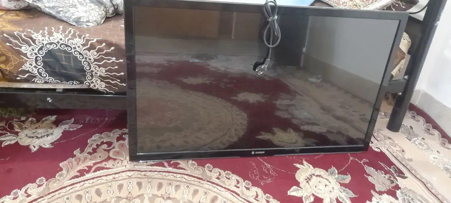 تلویزیون ۴۳ اینچ|تلویزیون و پروژکتور|شهرکرد, |دیوار