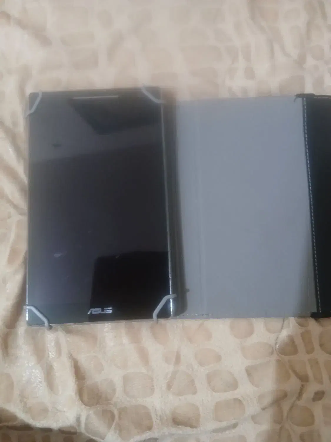 تبلت ایسوز|تبلت|طبس, |دیوار