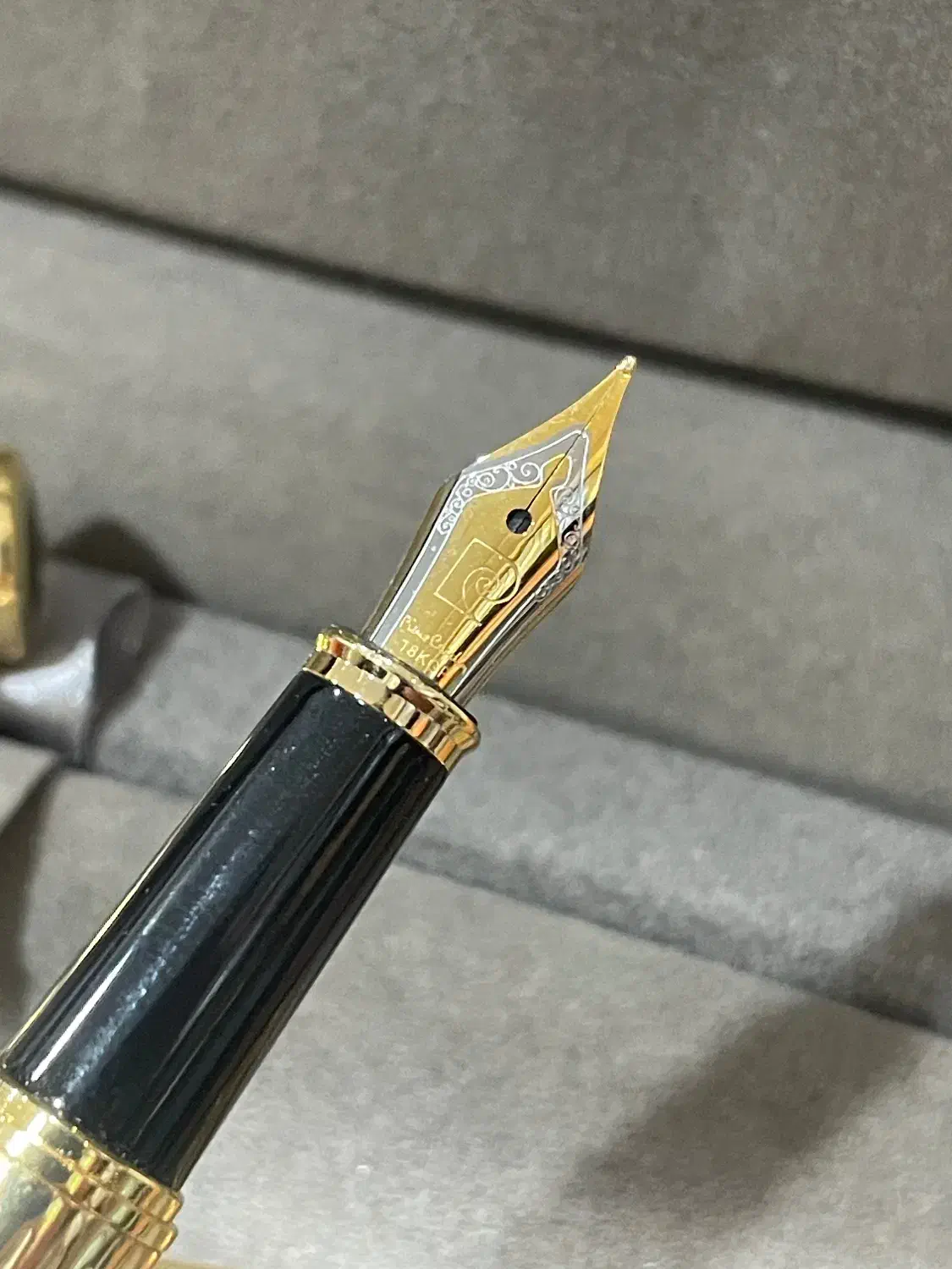 ست خودنویس و خودکار پیرکاردین آکبند|لوازم التحریر|کرج, عظیمیه|دیوار