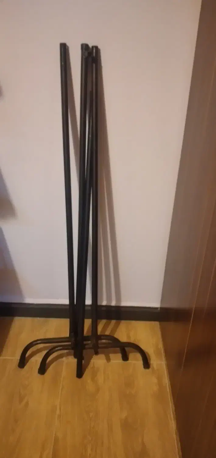 رگال لباسی تمیز و سالم|مبلمان خانگی و میز عسلی|جم, |دیوار