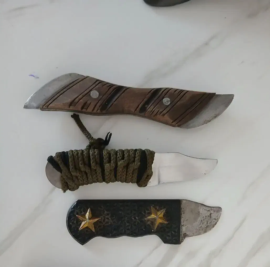 چاقو|ظروف پخت‌وپز|کنگاور, |دیوار