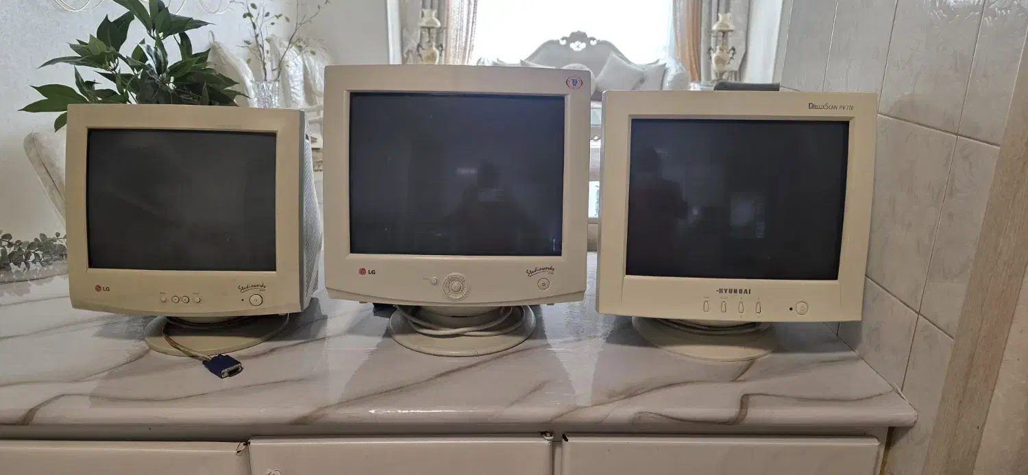 مانیتورهای Crt کامپیوتر|قطعات و لوازم جانبی رایانه|اصفهان, ملکشهر|دیوار