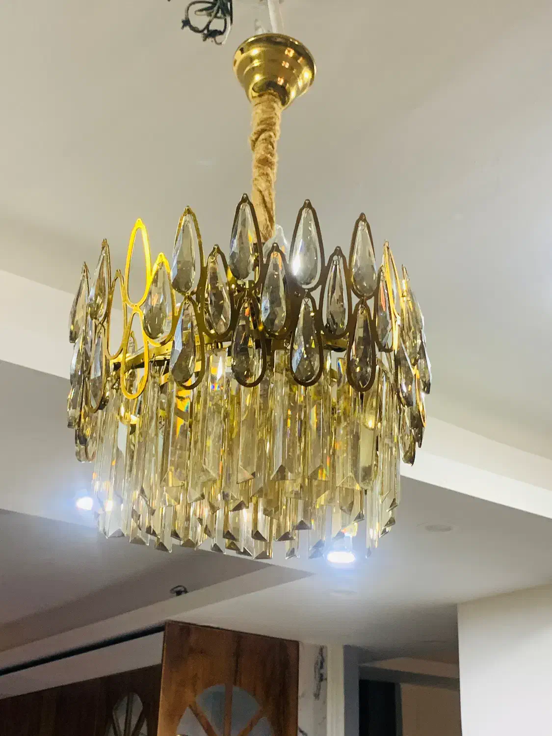 لوستر سقف|لوستر و چراغ آویز|اهواز, کوی فرهنگیان ۲|دیوار