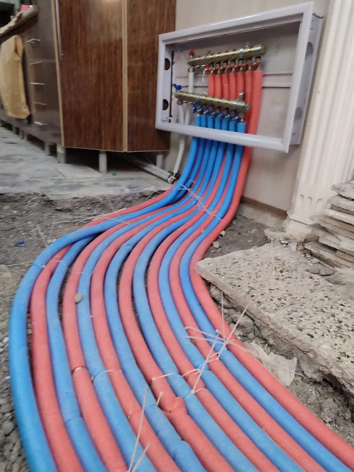 انواع خدمات شوفاژ وپکیج|آبگرمکن، پکیج، شوفاژ|زابل, |دیوار