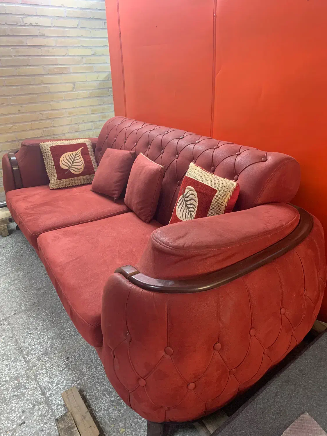 کاناپه چستر|مبلمان خانگی و میز عسلی|شهریار, رضی آباد بالا|دیوار