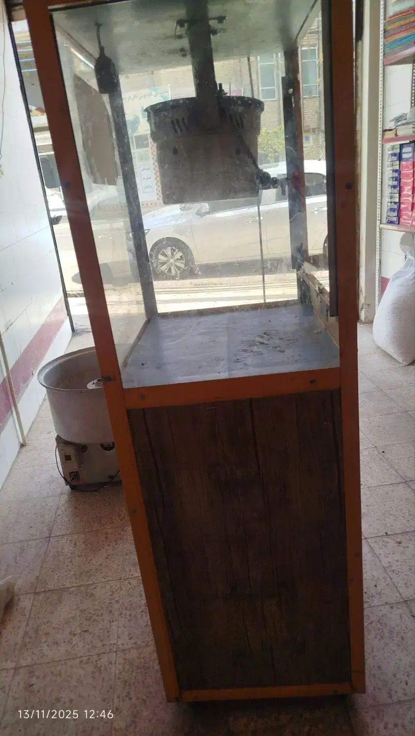 دستگاه پشمک و پفیلا|فروشگاه و مغازه|میانه, |دیوار