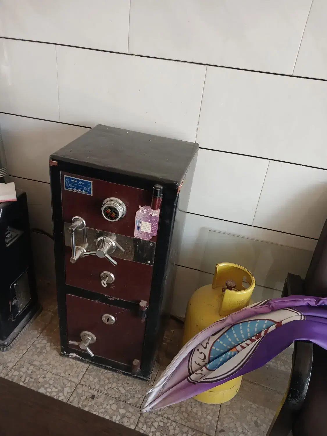 گاو صندوق  تمیز و دوطبقه|ابزارآلات|خمینی‌شهر, |دیوار