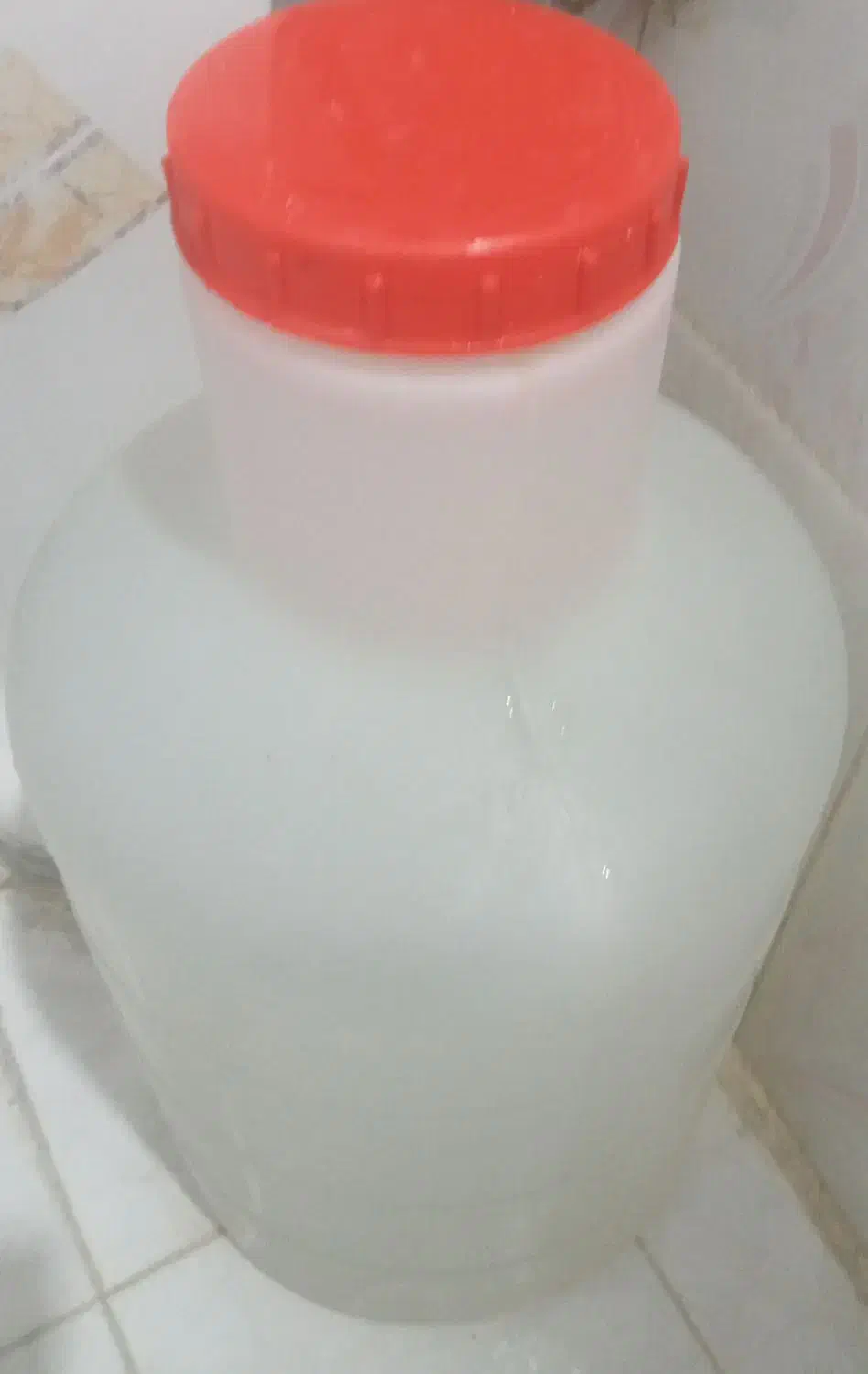 دبه خالی|ظروف نگهدارنده، پلاستیکی، یک‌بارمصرف|آستارا, |دیوار