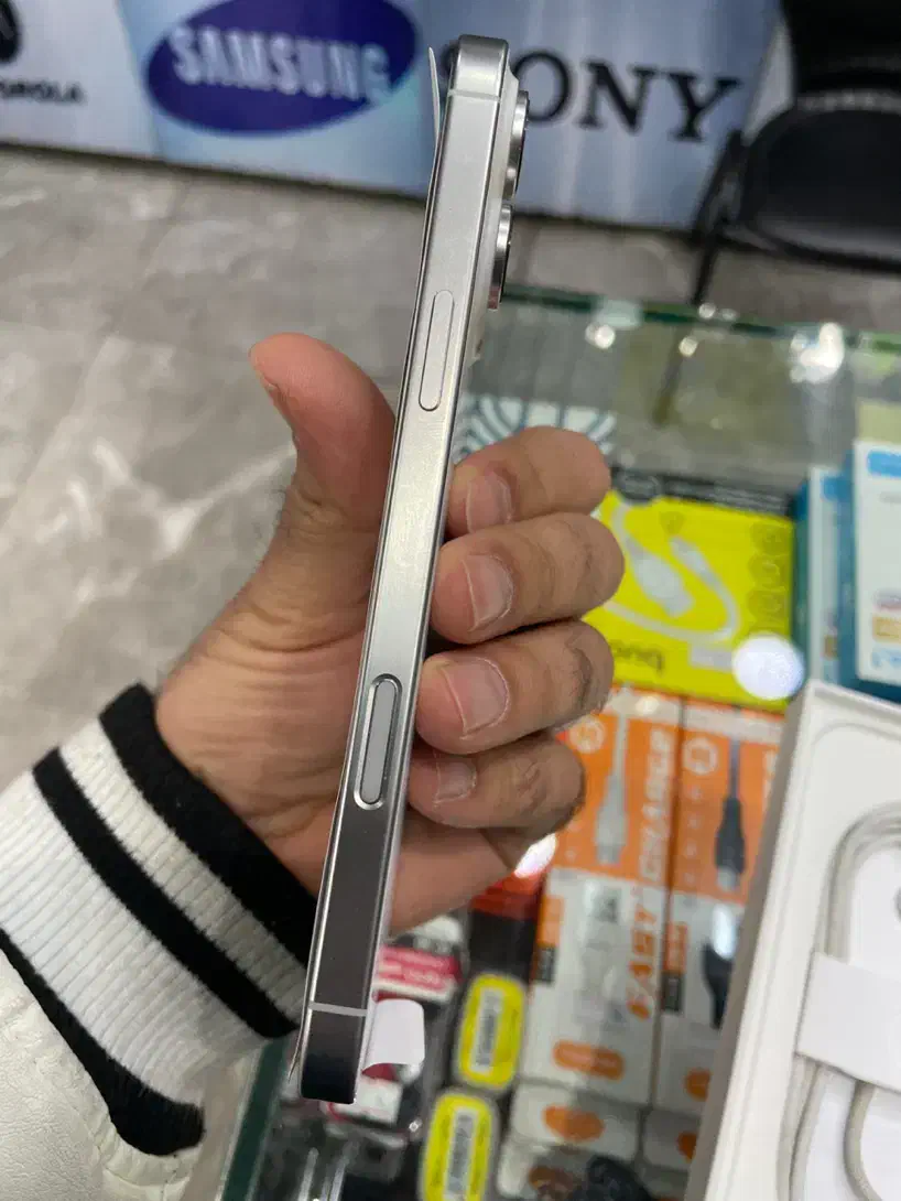 16pro max|موبایل|تهران, صادقیه|دیوار