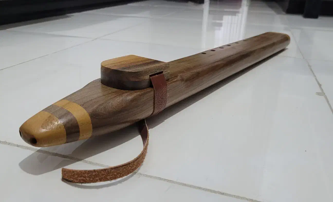 فلوت سرخپوستی جفتی (کوک D)|سازهای بادی|مشهد, فارغ التحصیلان|دیوار