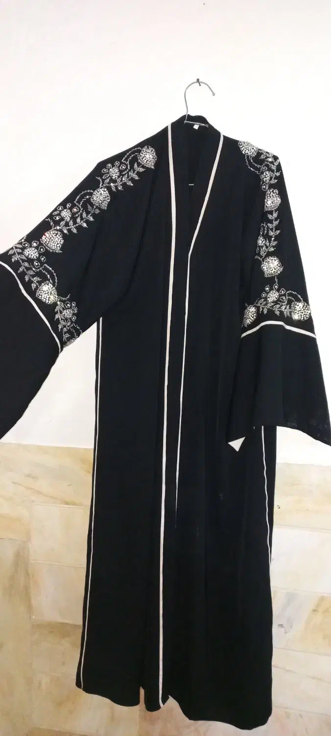 چادر حجاب|لباس|یزد, |دیوار