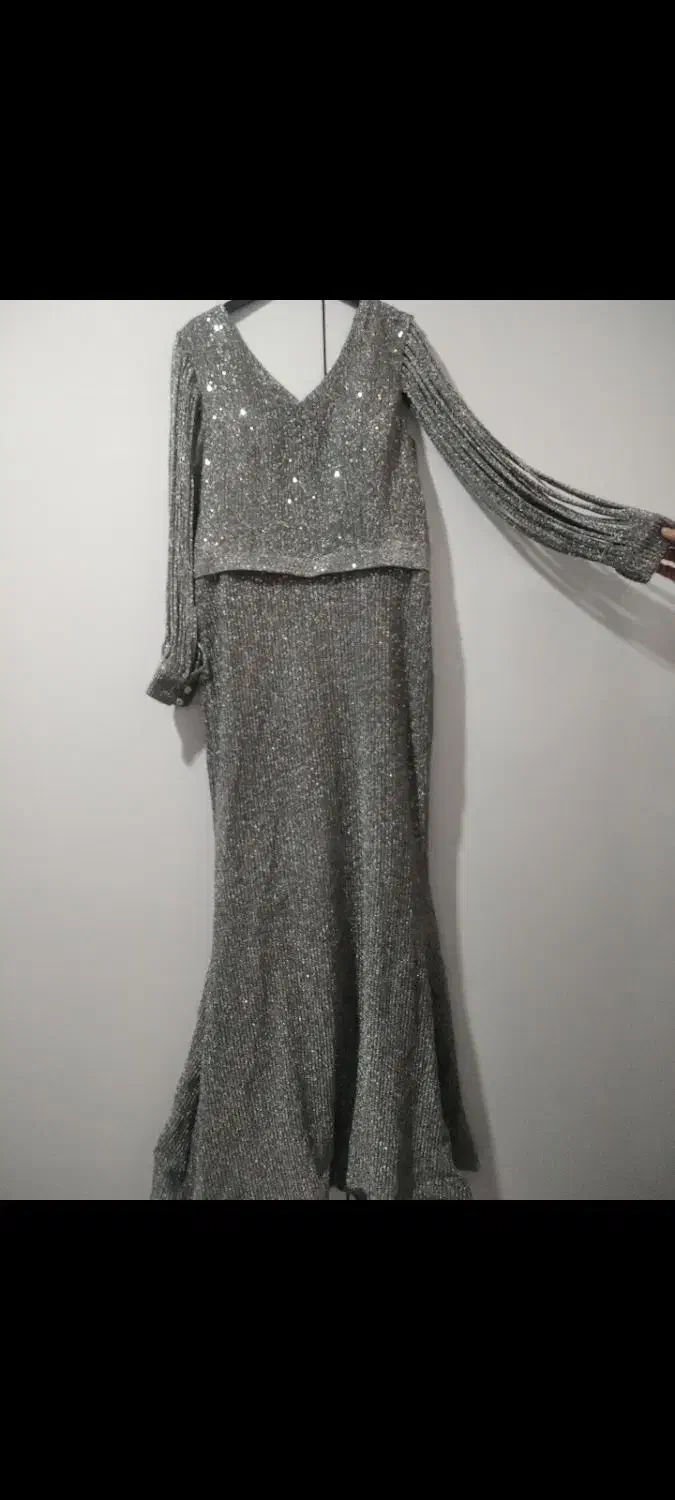 لباس مجلسی|لباس|قم, باغ کرباسی|دیوار