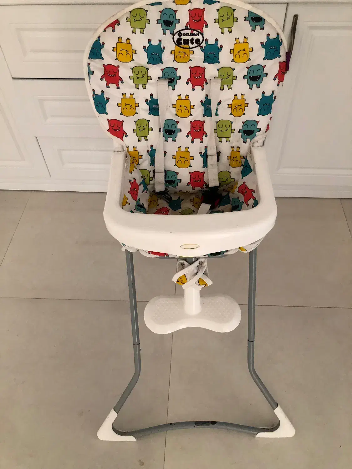 صندلی غذا|تخت و صندلی بچه|نیشابور, گمنام غربی|دیوار