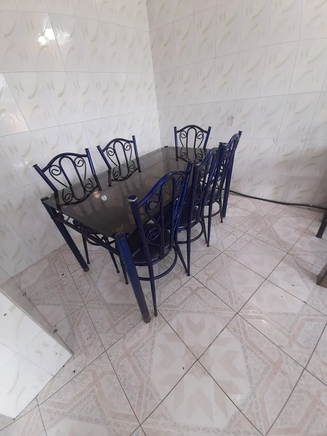 میز وصندلی ۶نفره|میز و صندلی غذاخوری|رشت, حمیدیان|دیوار