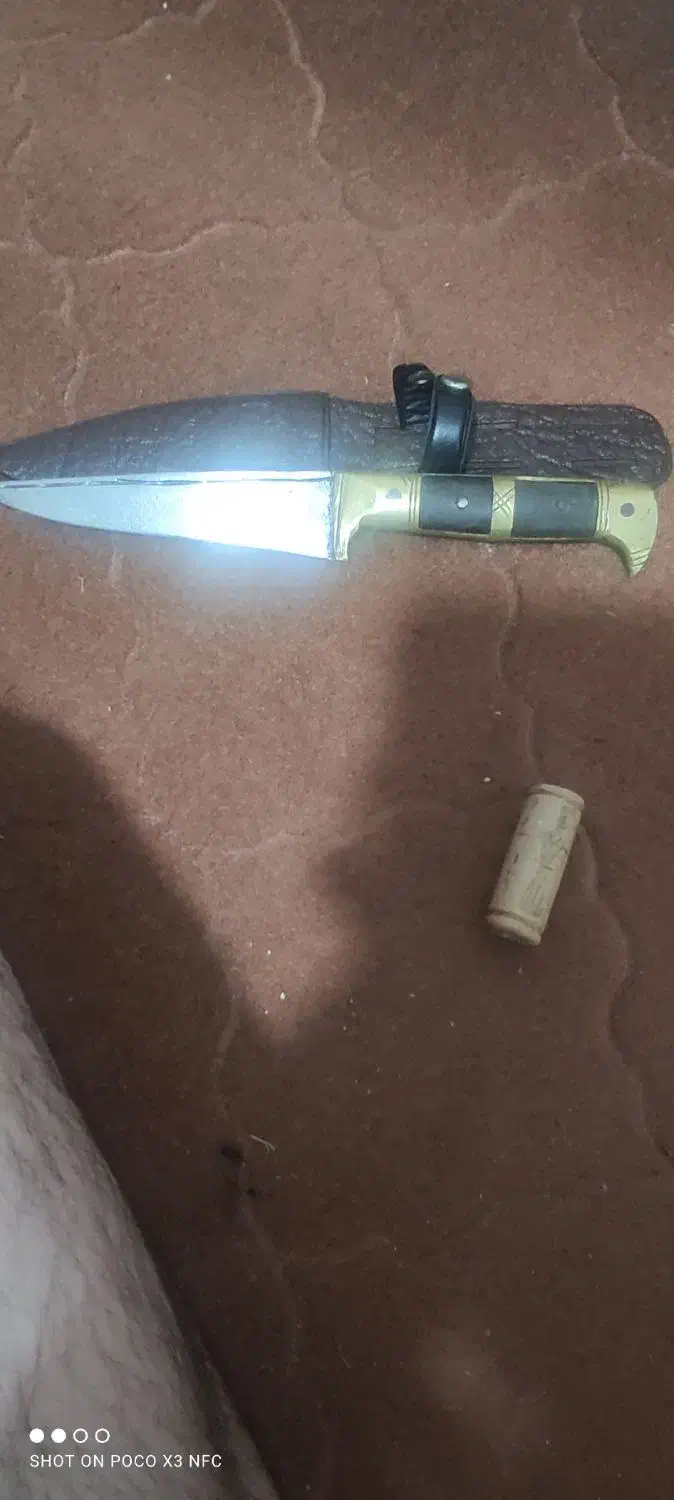 نشان وچاقو|کلکسیون اشیاء عتیقه|گرگان, |دیوار